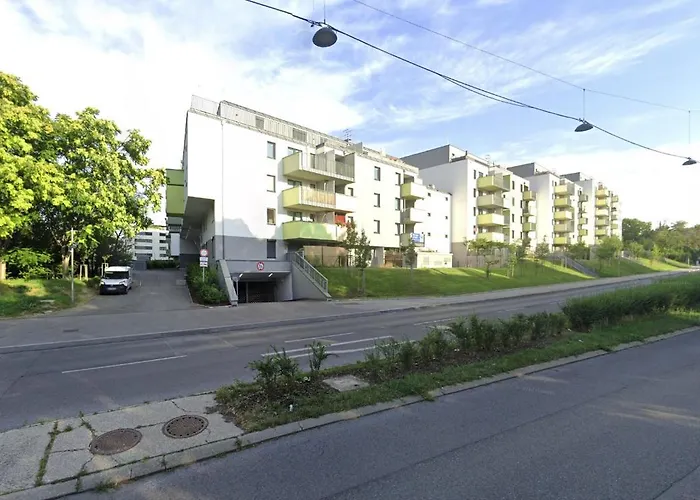 2-zimmer In Oberlaa Mit Privatem Tiefgaragen Platz וינה